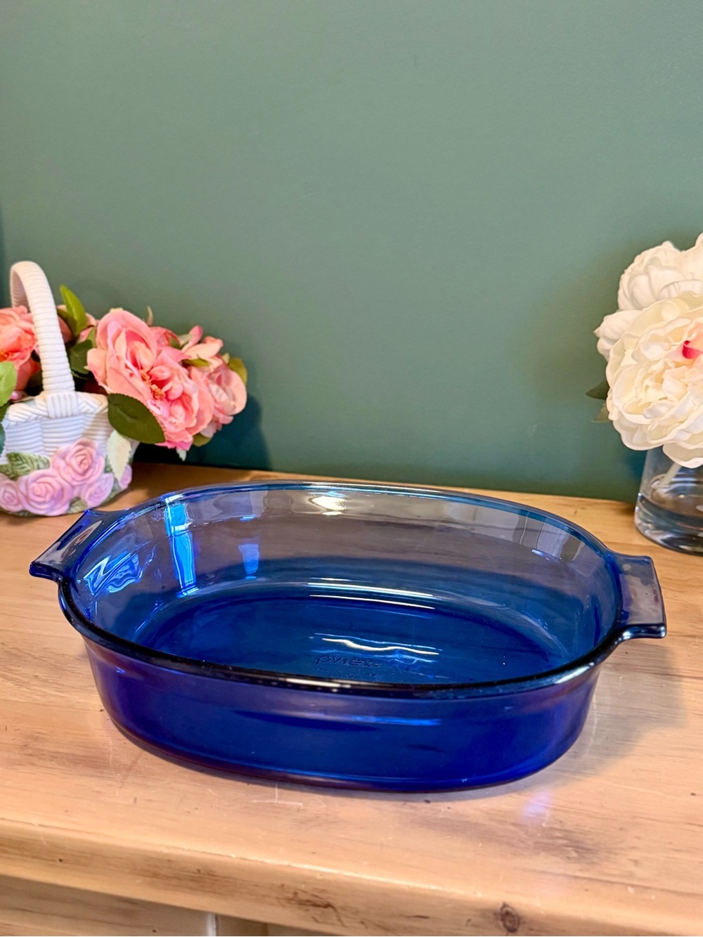 Vintage Pyrex 702 Cobalt Blue Oval Casserole Dish 2.5 Qt USA